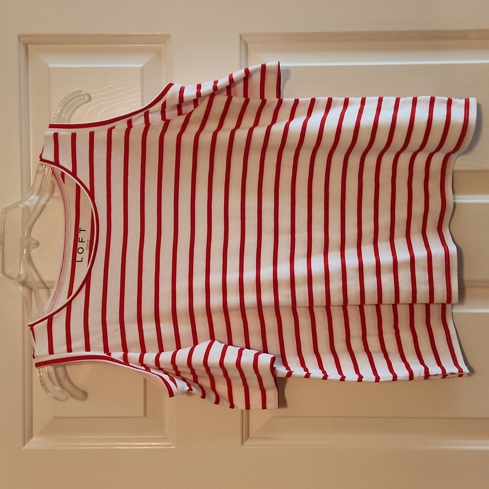 LOFT Cold Shoulder Top